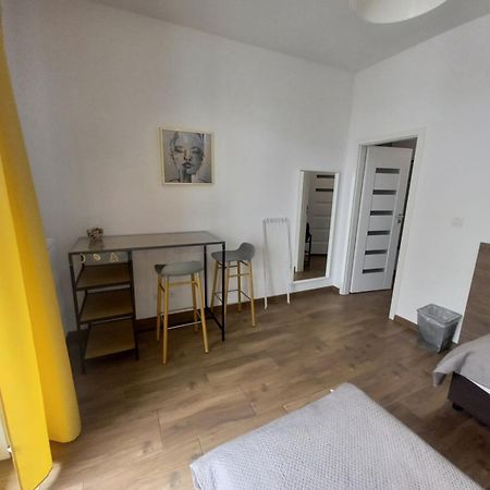 Geodezyjna'70 Cozy Rooms P1 Varsovie Extérieur photo